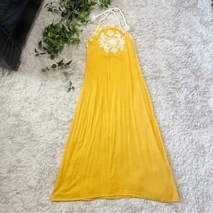 Gianni Bini halter summer maxi beach dress or coverup